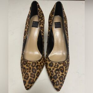 WHITE HOUSE BLACK MARKET LEOPARD CALF HAIR PUMPS size 7M